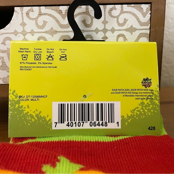 Sour Patch Kids Crew Socks Candy Novelty Fun Unisex Adult One Size NWT - Picture 3 of 3